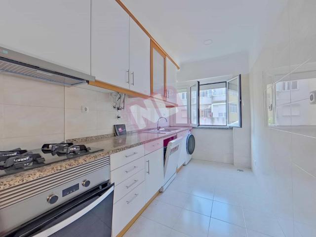 Apartamento T2 | Sacavém