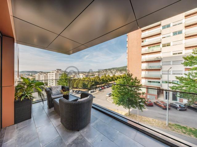 Apartamento T2 | SEMINOVO FRAIÃO BRAGA