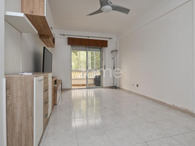 Apartamento T2 Serra das Minas com varandas, Sintra
