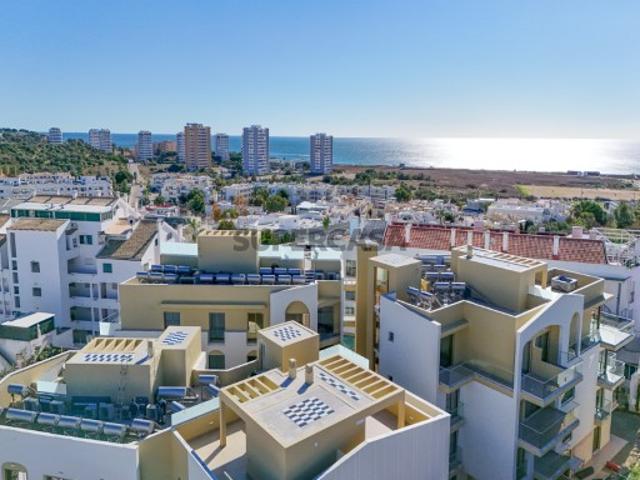 Apartamento T2 situado no centro de Alvor