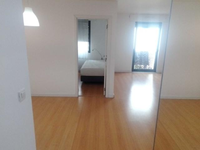 Apartamento T2/Martim Moniz/parqueamento