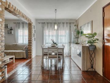 Apartamento T3+1 com Sótão em Mira Sintra, Agualva Cacém