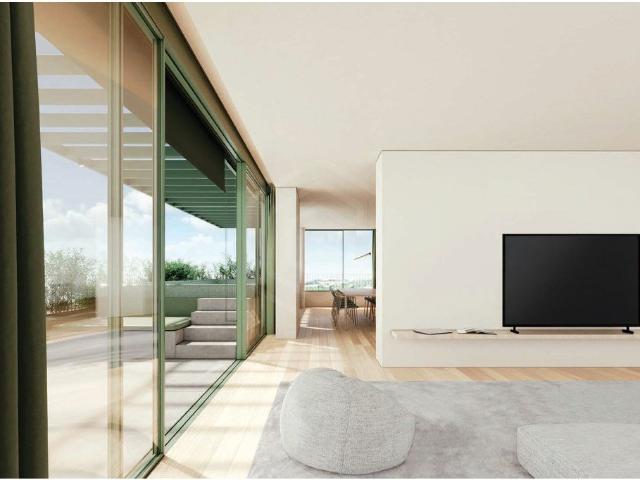 Apartamento T3+1 com Varanda com 2 lugares de garagem 170m² Lordelo do Ouro e Massarelos