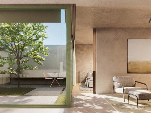 Apartamento T3+1 com Varanda com 3 lugares de garagem 168m² Lordelo do Ouro e Massarelos