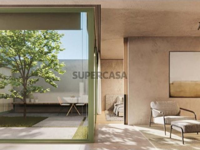 Apartamento T3+1 com Varanda com 3 lugares de garagem