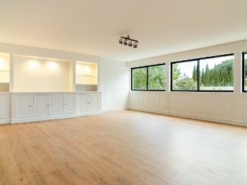 Apartamento T3+1 com varanda no Bairro do Rosário Cascais