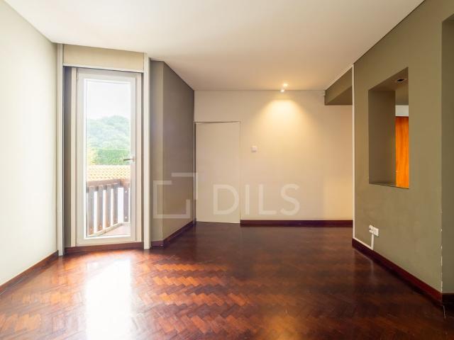 Apartamento T3+1 a poucos metros da praia na Foz