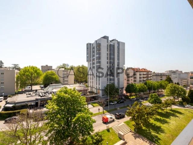 Apartamento T3+1 Duplex para alugar no Porto