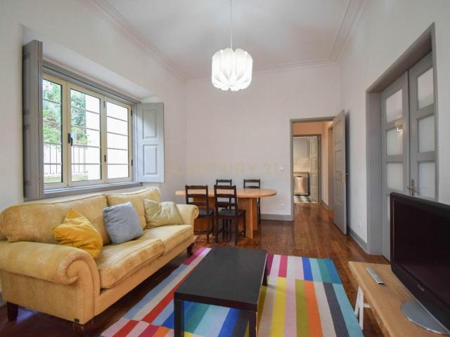 Apartamento 4 quartos Mobilado e Equipado, Oportunidade para Arrendamento Universitário