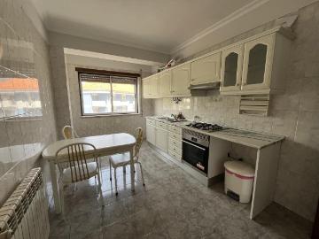 Apartamento T3+1 no centro da Guarda