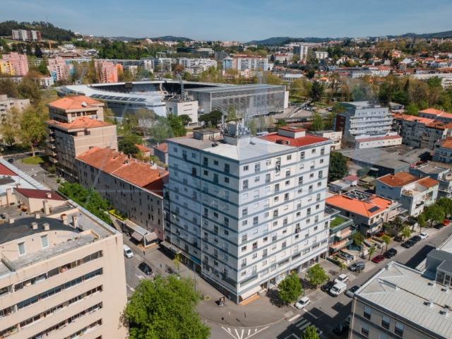 Apartamento T3+1 na Av. Londres
