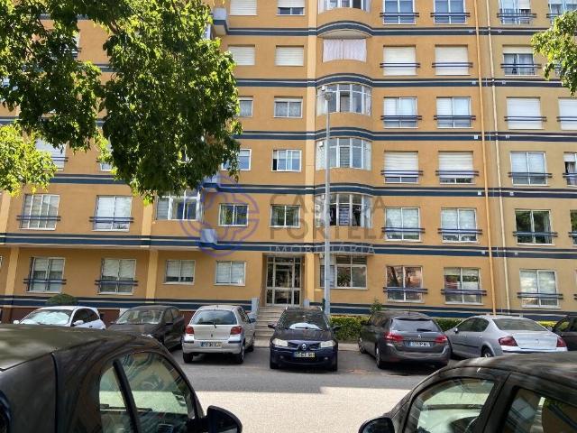 Apartamento T3+1 para venda S. Mamede Infesta com varanda e. 112m² São Mamede De Infesta