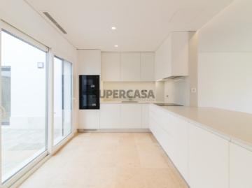 Apartamento T3+1 Triplex | Póvoa de Santo Adrião