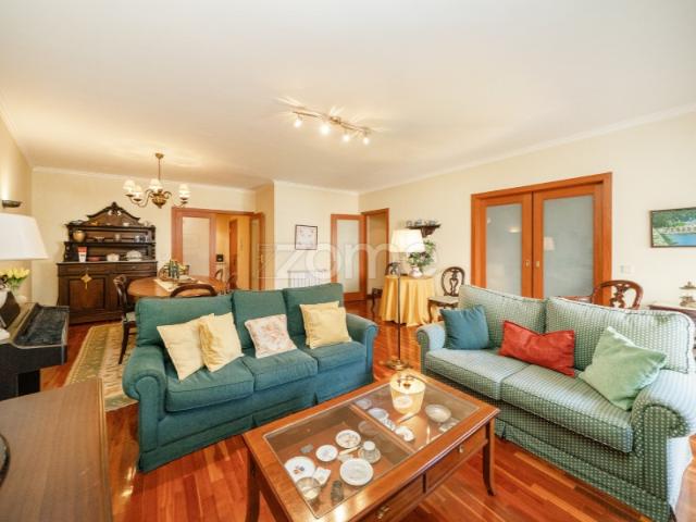 Apartamento T4+1 em Lamaçães, Braga