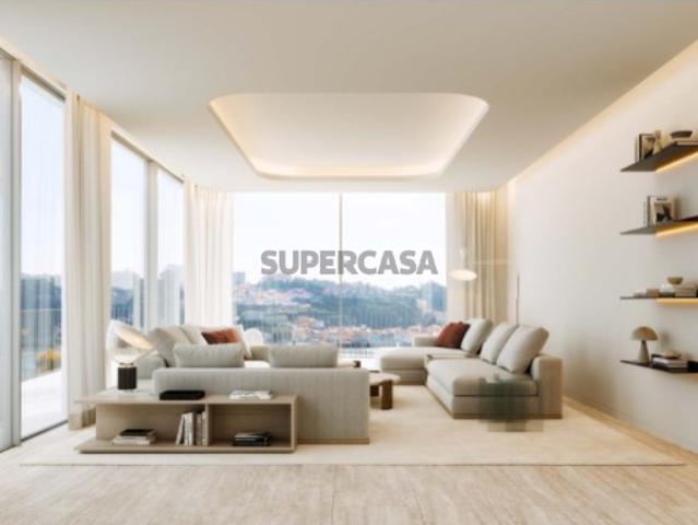 Apartamento T4+1 no Douro Gardens