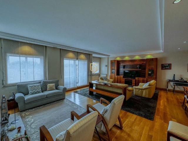 Apartamento T4