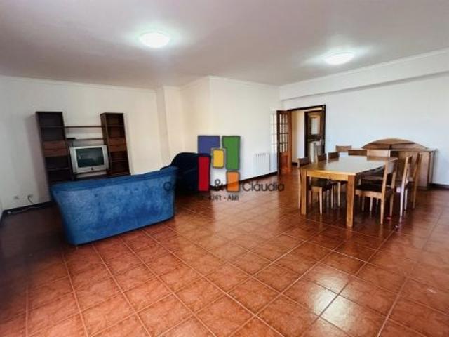 Apartamento T4