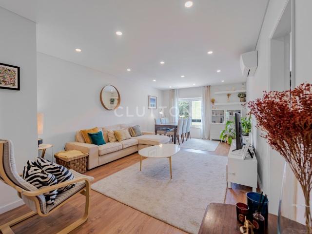 Apartamento T4, totalmente remodelado, vista sobre Monsanto. 170m² São Domingos De Benfica