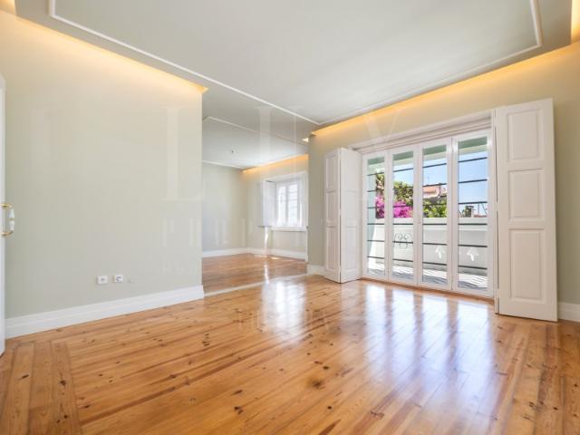 Apartamento T4 | Tv. Nova da Rua António José de Almeida
