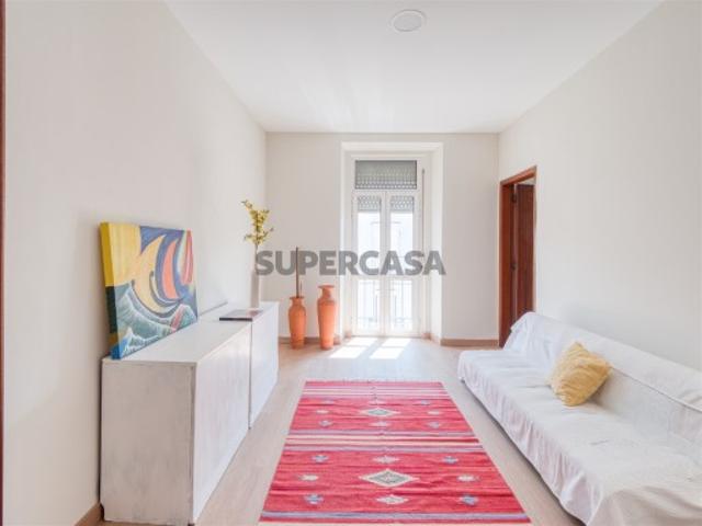 Apartamento T4 Venda em Penha de França,Lisboa