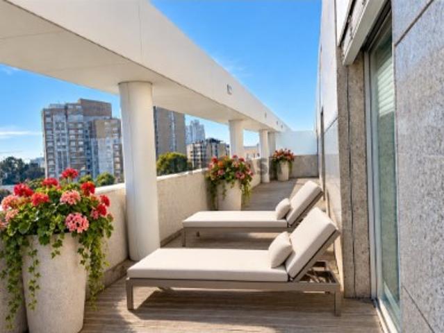 Apartamento T4 Venda em Ramalde,Porto