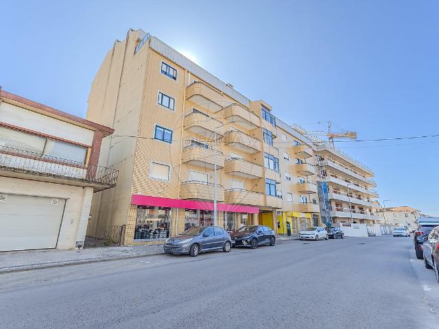 Apartamento T4 à venda em Oliveira de Azeméis, Santiago de Riba Ul, Ul, Macinhata da Seixa e Madail, Oliveira de Azeméis RE/MAX Portugal
