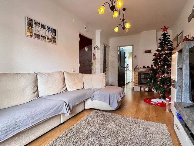 Apartamento T4 à venda em Agualva e Mira Sintra, Sintra RE/MAX Portugal