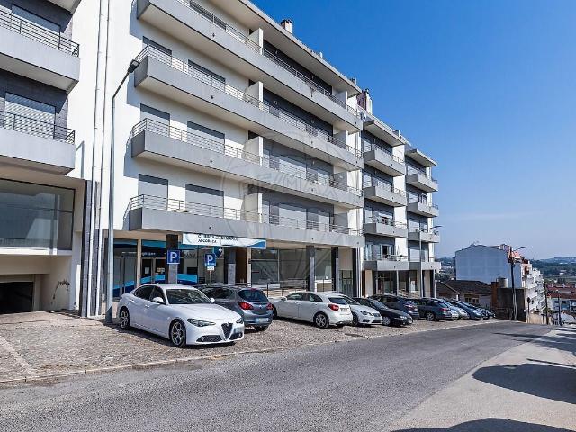 Apartamento T4 à venda em Alcobaça e Vestiaria, Alcobaça RE/MAX Portugal