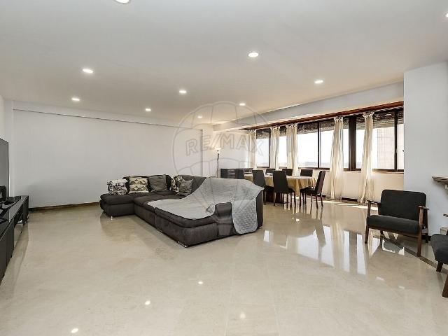 Apartamento T4 à venda em Belém, Lisboa RE/MAX Portugal