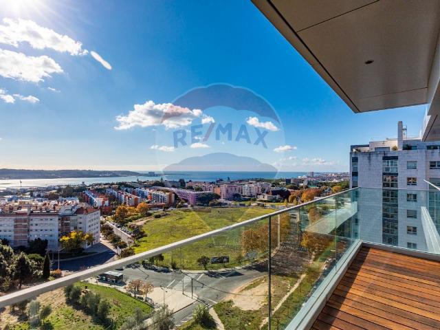 Apartamento T4 à venda em Belém, Lisboa RE/MAX Portugal