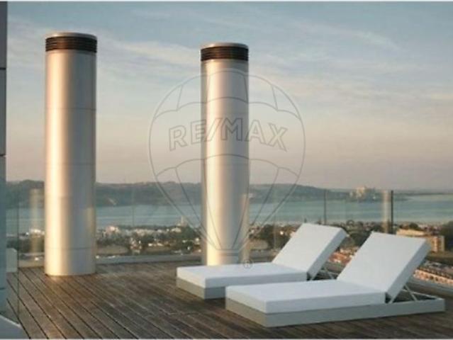Apartamento T4 à venda em Belém, Lisboa RE/MAX Portugal
