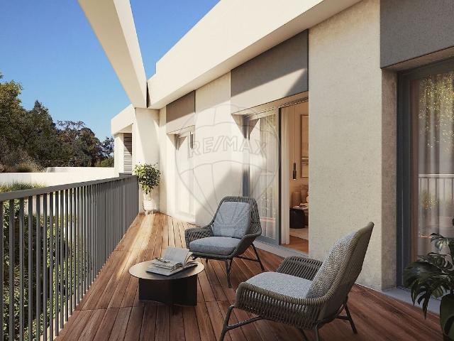 Apartamento T4 à venda em Castanheira do Ribatejo e Cachoeiras, Vila Franca de Xira RE/MAX Portugal