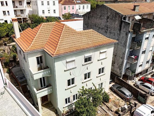 Apartamento T4 à venda em Coimbra Sé Nova, Santa Cruz, Almedina e São Bartolomeu, Coimbra RE/MAX Portugal