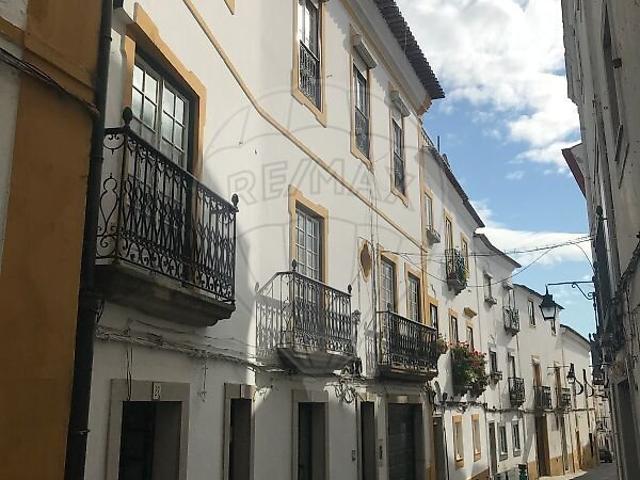 Apartamento T4 à venda em Évora São Mamede, Sé, São Pedro e Santo Antão, Évora RE/MAX Portugal