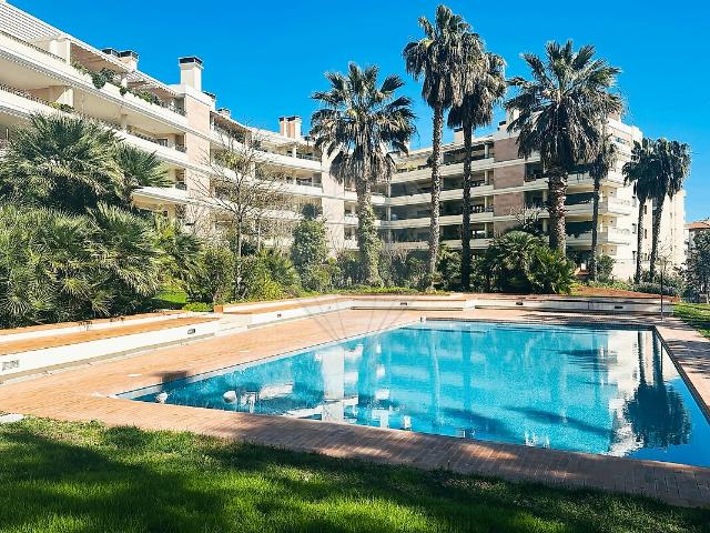 Apartamento T4 à venda em Póvoa de Santa Iria e Forte da Casa, Vila Franca de Xira RE/MAX Portugal