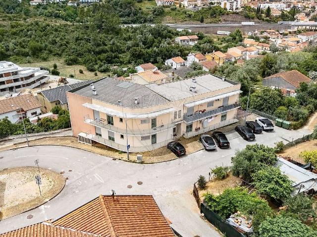 Apartamento T4 à venda em Santa Clara e Castelo Viegas, Coimbra RE/MAX Portugal