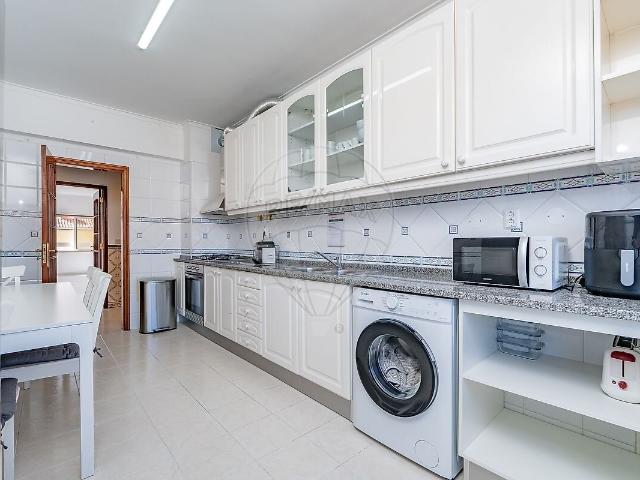 Apartamento T4 à venda em Santa Iria de Azoia, São João da Talha e Bobadela, Loures RE/MAX Portugal