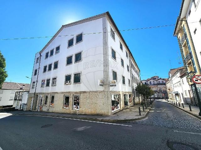 Apartamento T4 à venda em Sé, Santa Maria e Meixedo, Bragança RE/MAX Portugal