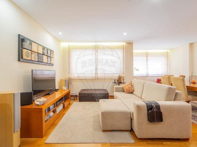 Apartamento T4 à venda em Viana do Castelo Santa Maria Maior e Monserrate e Meadela, Viana do Castelo RE/MAX Portugal