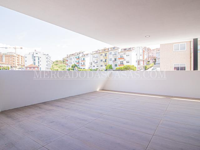 Apartamento T4 Amplas áreas, garagem, Luxo