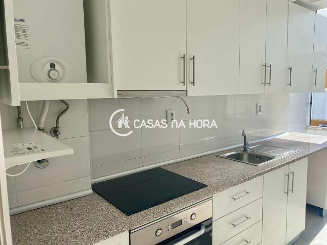 Apartamento T4 at Almada, Cova da Piedade, Pragal e Cacilhas Almada, Portugal