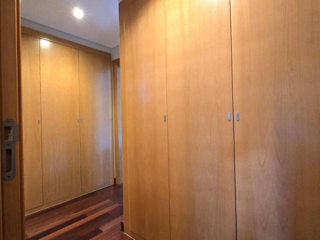 APARTAMENTO T4 Avenida Miguel Torga Box para 3 carros