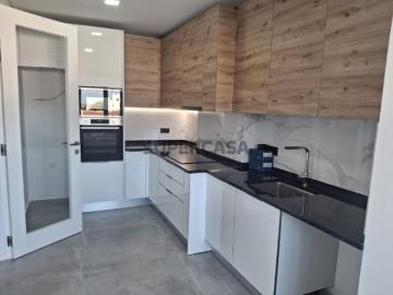 Apartamento T4 | Lugar de garagem |Beja