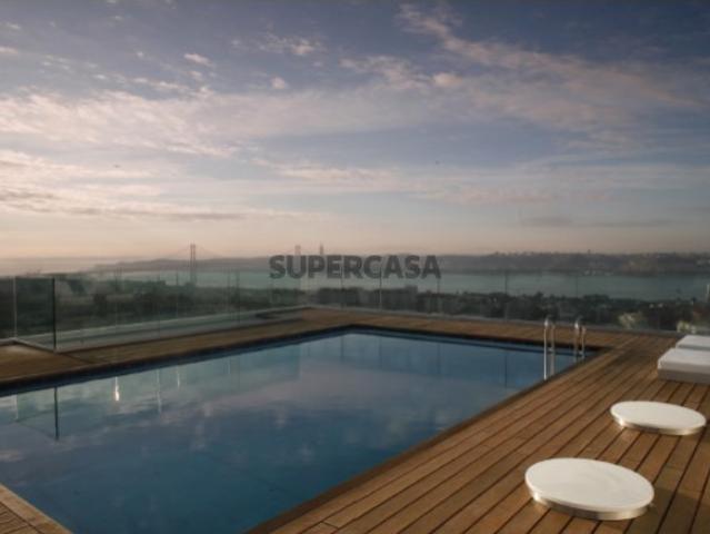 Apartamento T4 c/ Vista para o Rio Tejo | Empreendimento Sky Restelo