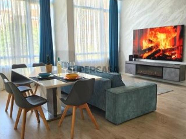 Apartamento T4 com 170 m² | Totalmente Renovado | São Sebastião, Setúbal