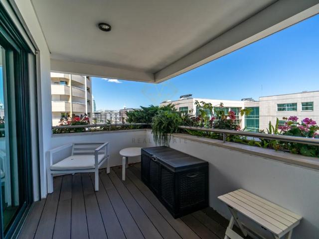 Apartamento T4 com 312 m2 e vista sobre o Parque da Nações 231m² Santa Maria dos Olivais