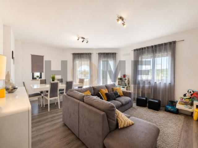 APARTAMENTO T4 | COM ELEVADOR SANTARÉM