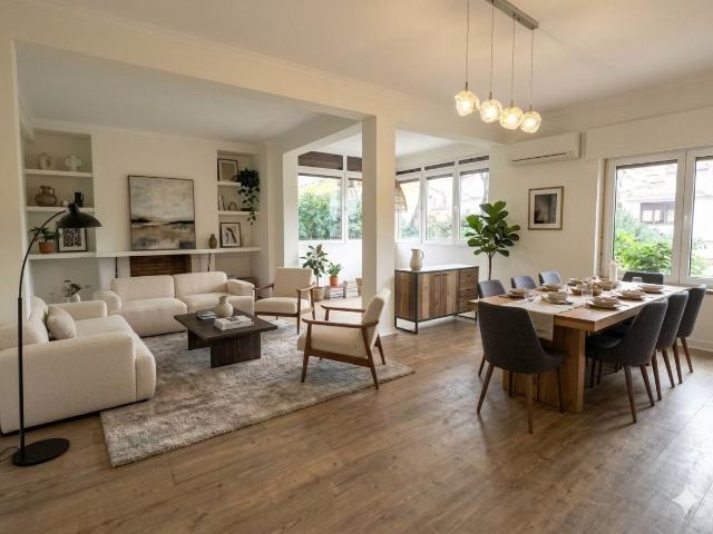 Apartamento T4 com jardim privativo em condomínio com piscin. 222m² Cascais e Estoril