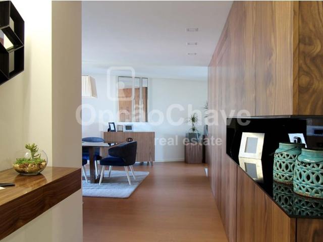 APARTAMENTO T4 COM TERRAÇO