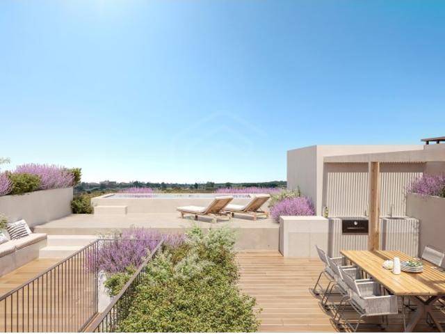 Apartamento T4 com Terraço e Piscina Privativos e conceito de Smart Home em Vilamoura, Algarve